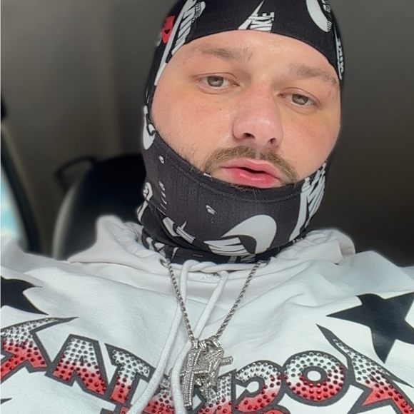 Meet your Posher, Mathew - Picture 3 of 16